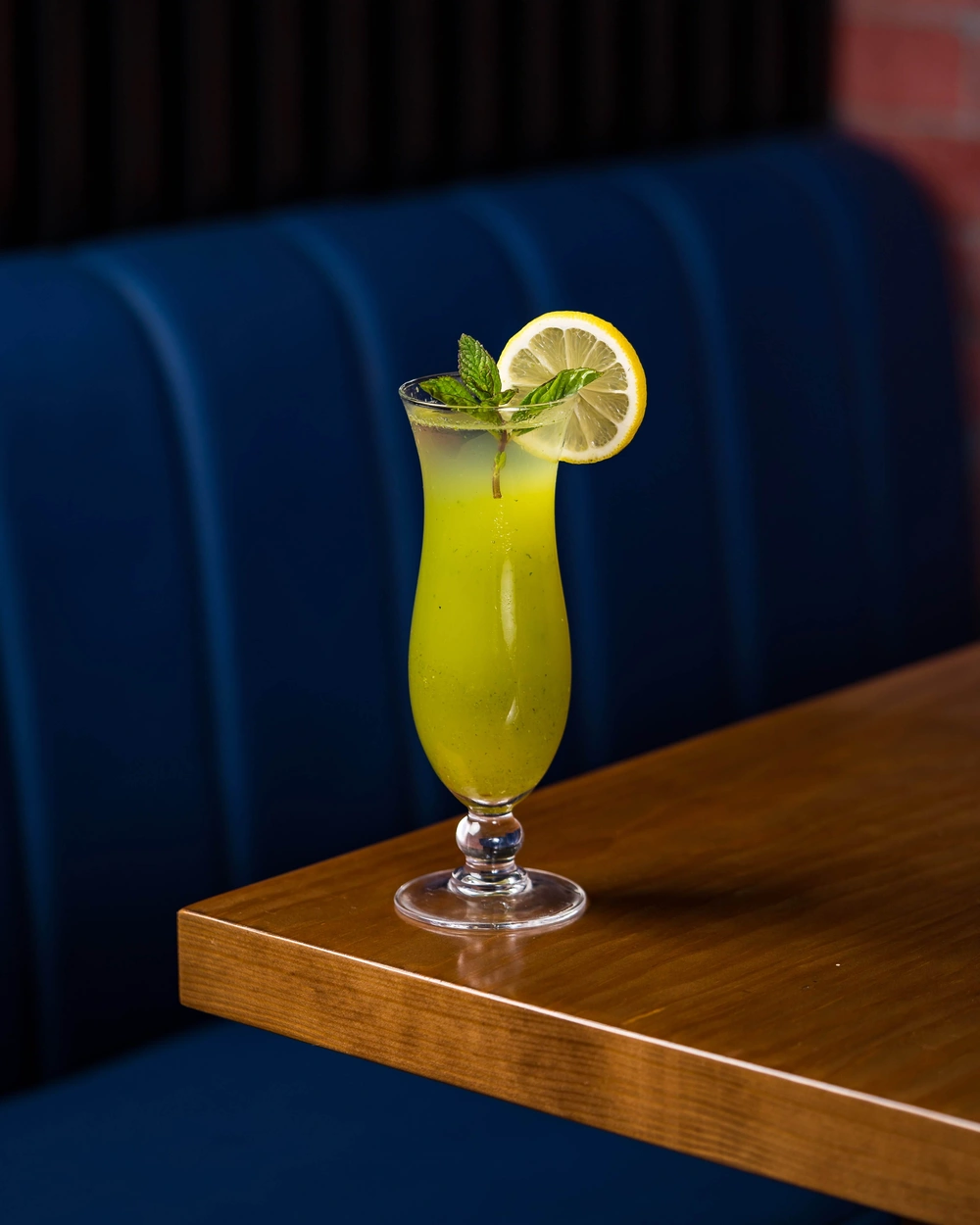LEMON WITH MINT