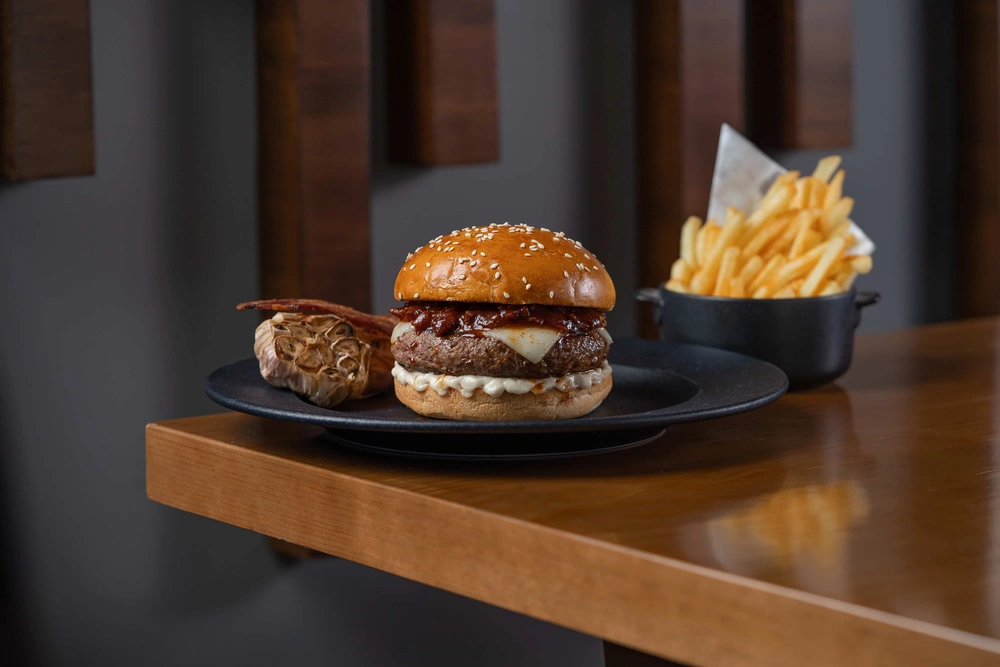 CLASSIC BACON BURGER
